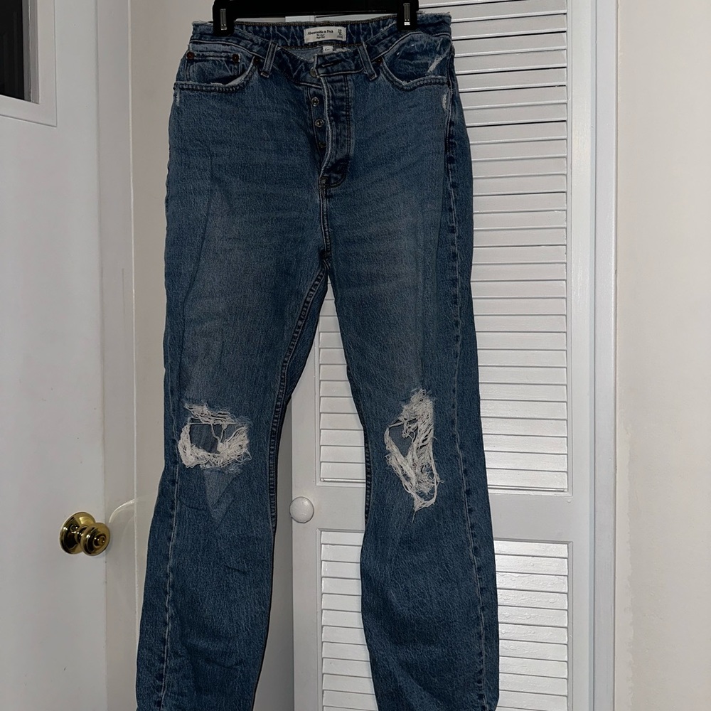 Medium wash, curve love, high rise, dad jean